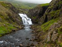 Fjarðarselsfoss Wasserfall in der Fjarðará kurz hinter Seyðisfjörður - Ostfjorde